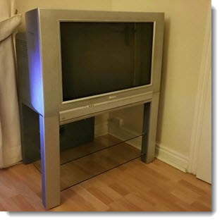 Old Philips CRT TV